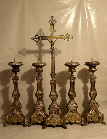 SECOND-HAND CANDLESTICKS AND ALTAR CRUCIFIX - XUPL7/1A