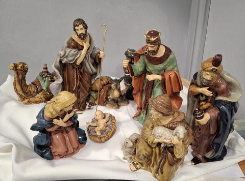 Secondhand 9 Figure Crib Set - XUPL2/2J