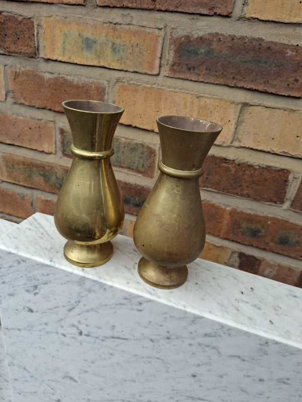 Secondhand 2 x Brass Vases - ref XUPF7/5H - UNDER OFFER
