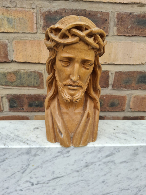 Secondhand Carved Bust of Christ - ref XUPG13/3B