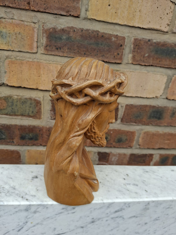 Secondhand Carved Bust of Christ - ref XUPG13/3B