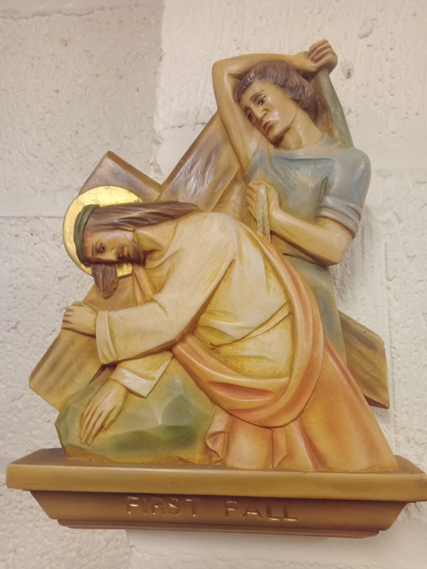 STATIONS OF THE CROSS (XUPJ2/2M)