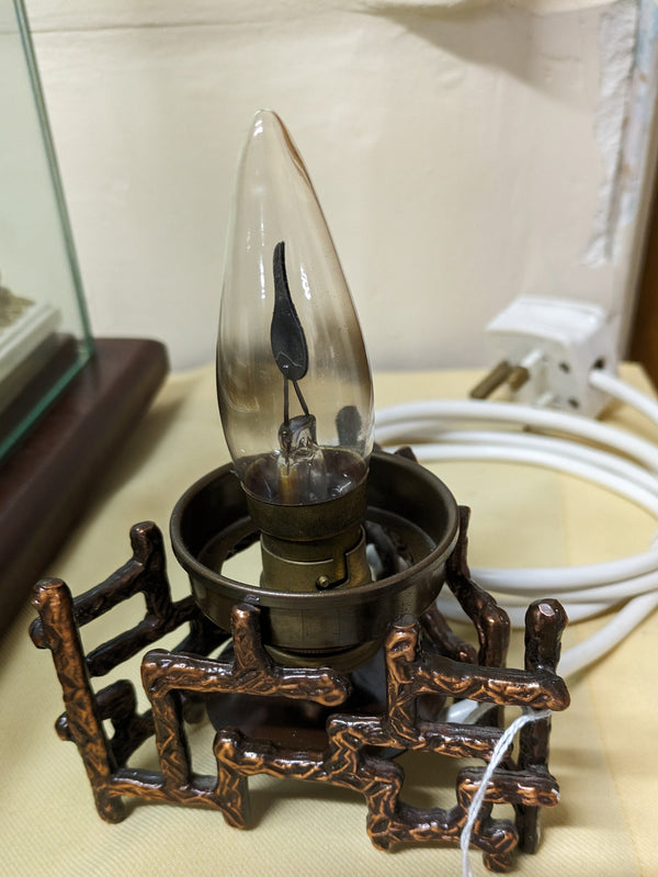 SECOND-HAND SANCTUARY LAMP - XUPJ8/4B