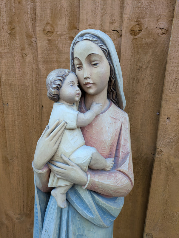 OUR LADY AND CHILD STATUE (XUPJ8/5A) - UNDER OFFER