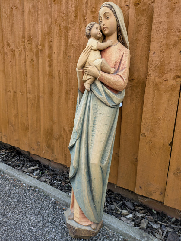 OUR LADY AND CHILD STATUE (XUPJ8/5A) - UNDER OFFER