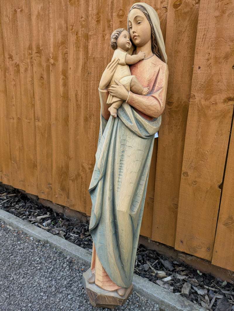 OUR LADY AND CHILD STATUE (XUPJ8/5A) - UNDER OFFER