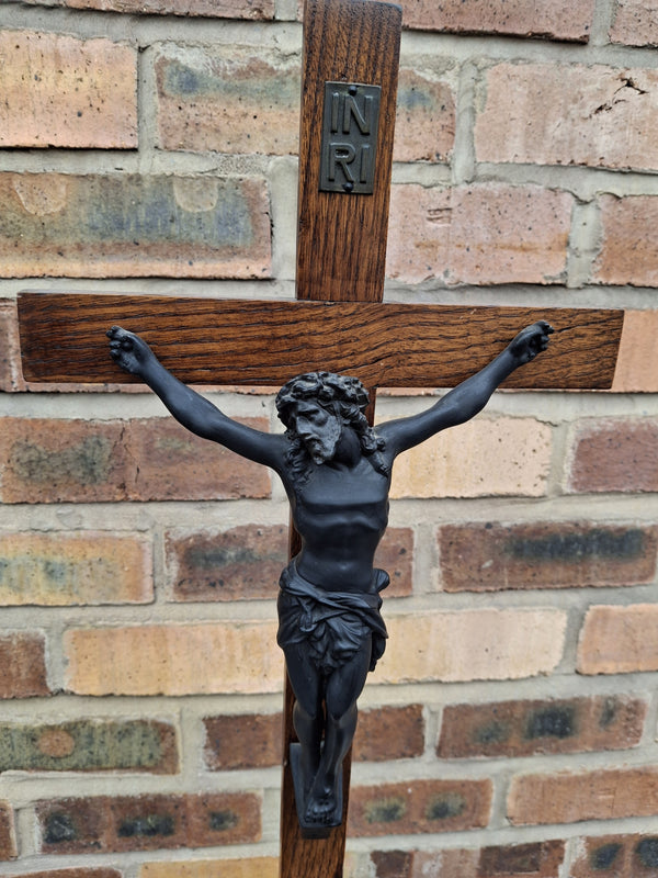 Secondhand Standing Crucifix - ref XUPK3/1C