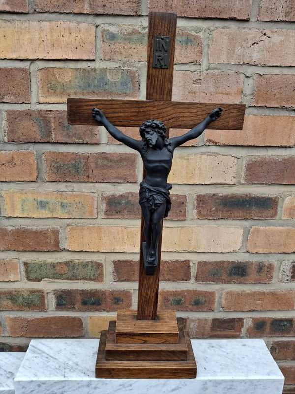 Secondhand Standing Crucifix - ref XUPK3/1C