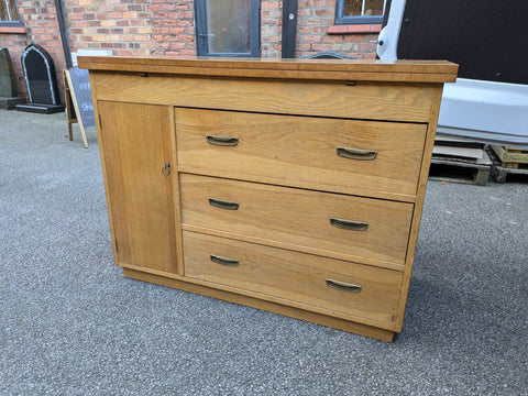 Secondhand Cupboard in Oak - ref XUPK3/3D