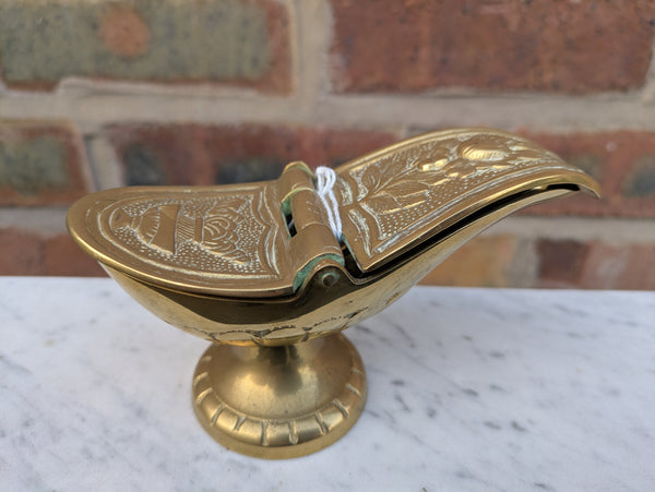 Secondhand Incense Boat & Spoon - XUPK4/4A