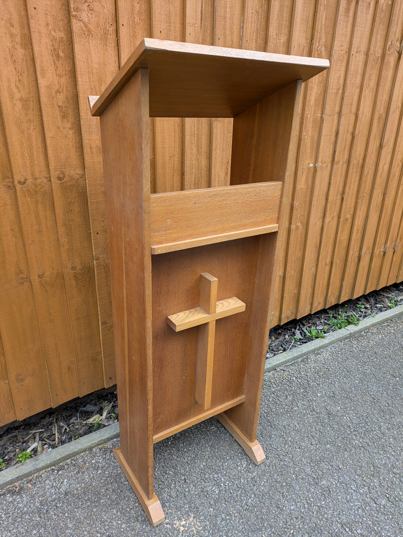 Secondhand Lectern - XUPK4/4O