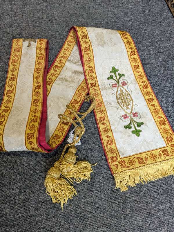 SECOND-HAND STOLE - XUPK8/3G2