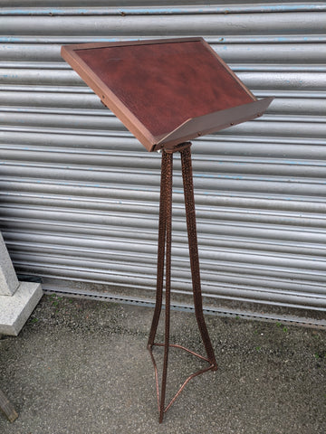 SECOND-HAND LECTERN - XUPLI/2D - UNDER OFFER