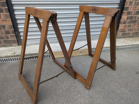 SECOND-HAND COFFIN TRESTLES - XUPL5/3C