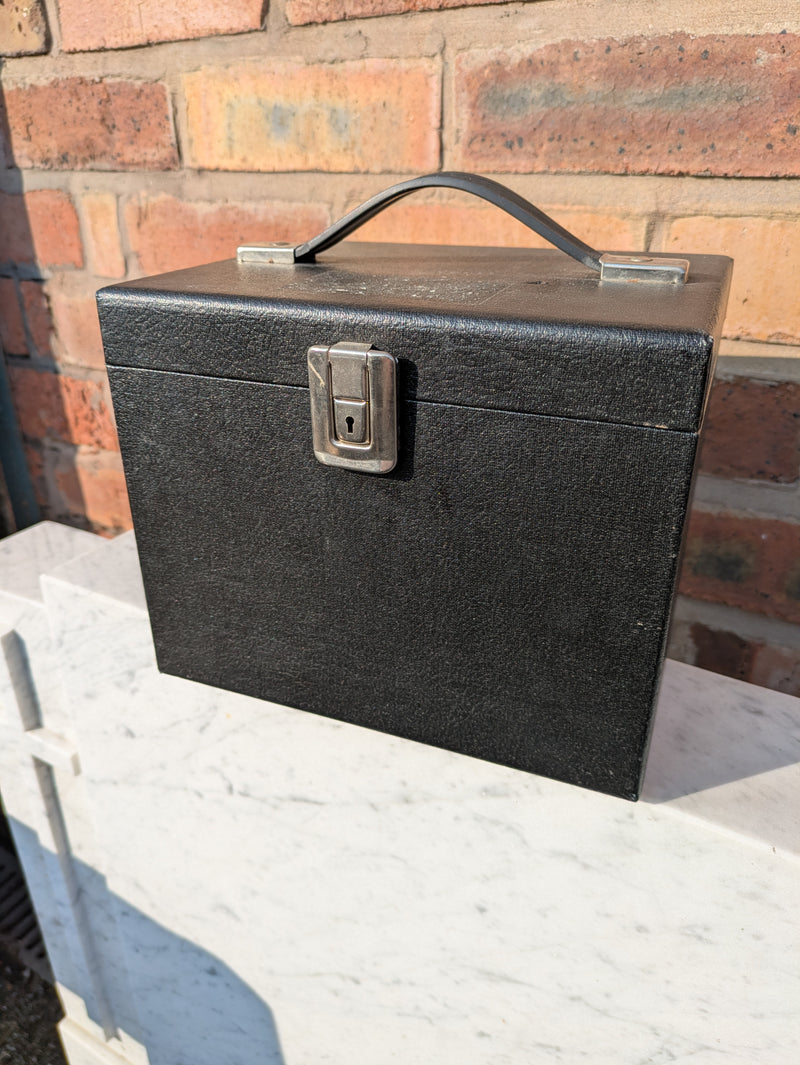 SECOND-HAND CARRYING CASE - XUP542SR