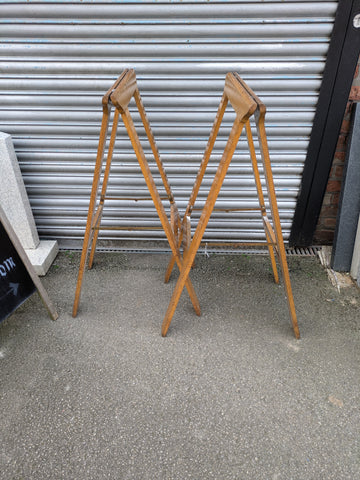 SECOND-HAND COFFIN TRESTLES - XUPLI/1F